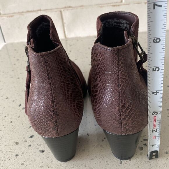 Vionic Women's Anne Java Ankle Boots Suede Leather Snake Print Women’s Size 5 - Picture 7 of 11